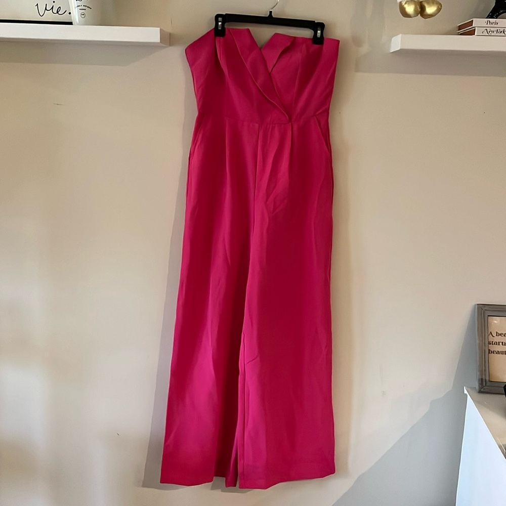 STRAPLESS HOT PINK BARBIECORE JUMPSUIT